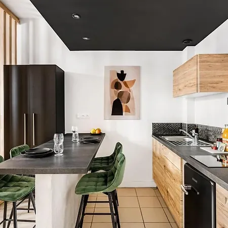 Salome - Studio Moderne Et Confortable